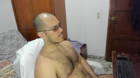 Snapshot of saintedy01 chatting on 12/03/24, 12:27 saintedy01 online show from 12/03/24, 12:27