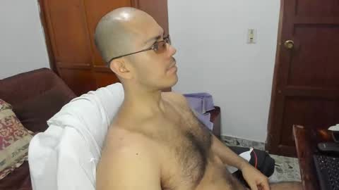 Snapshot of saintedy01 chatting on 01/20/25, 01:32 saintedy01 online show from 01/20/25, 01:32