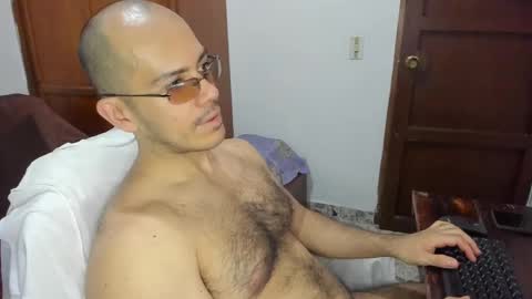 Snapshot of saintedy01 chatting on 03/07/25, 01:07 saintedy01 online show from 03/07/25, 01:07