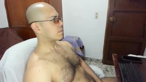 Snapshot of saintedy01 chatting on 09/12/25, 12:05 saintedy01 online show from 09/12/25, 12:05