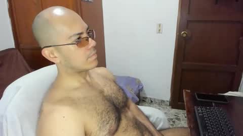 Snapshot of saintedy01 chatting on 10/27/25, 12:20 saintedy01 online show from 10/27/25, 12:20