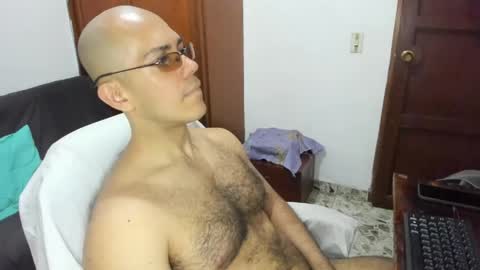 Snapshot of saintedy01 chatting on 04/25/26, 04:37 saintedy01 online show from 04/25/26, 04:37