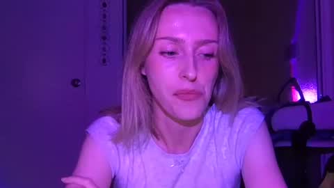 saintstar00 online show from 05/19/26, 07:47