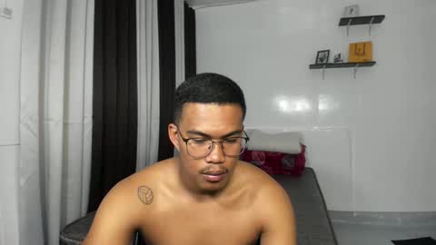 Snapshot of saj_taylor chatting on 03/08/26, 03:21 Taylor online show from 03/08/26, 03:21