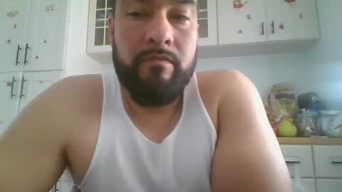 Snapshot of sal_cumplaciente chatting on 10/24/25, 05:20 sal cumplaciente online show from 10/24/25, 05:20