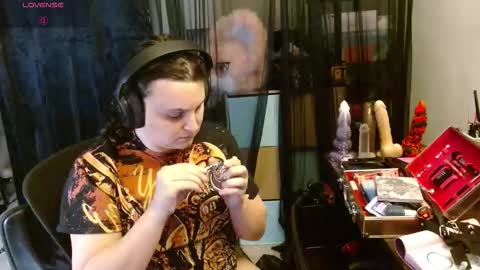 salacious_bunny online show from 03/14/26, 09:42