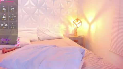 salem_rose01 online show from 06/17/26, 04:15