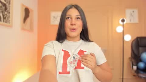 Snapshot of salem_sp chatting on 03/02/26, 11:39 Salem online show from 03/02/26, 11:39