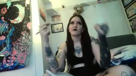 Snapshot of salemsslut chatting on 02/21/25, 03:10 salemsslut online show from 02/21/25, 03:10