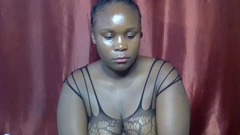 sally_bee1 online show from 05/02/26, 08:30