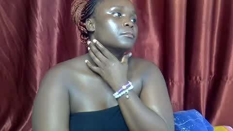 sally_bee1 online show from 06/13/26, 08:40