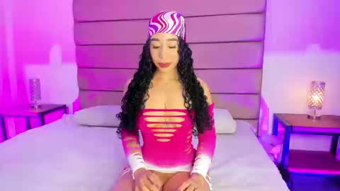 Snapshot of sally_rosses chatting on 02/04/26, 12:33 sally rosses online show from 02/04/26, 12:33