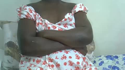 Snapshot of sallybabes255 chatting on 12/03/25, 12:03 Salome online show from 12/03/25, 12:03