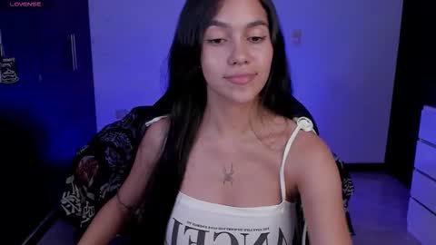 Snapshot of sallye__ chatting on 11/10/25, 06:23 Sallye online show from 11/10/25, 06:23