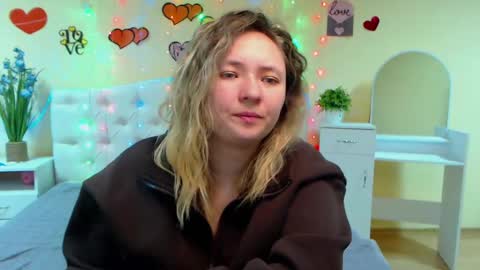 Snapshot of sallyverda chatting on 02/27/25, 06:42 Sally online show from 02/27/25, 06:42