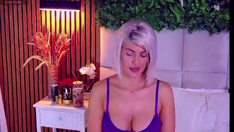 SalmaRoze online show from 04/25/26, 03:31