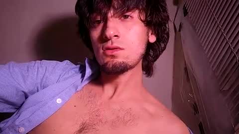 Snapshot of salmonman1305 chatting on 02/13/25, 05:16 salmonman1305 online show from 02/13/25, 05:16