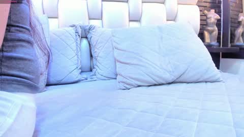 salome online show from 01/16/25, 07:41