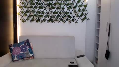 Salome online show from 09/10/25, 08:31