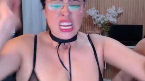 Salome online show from 06/11/26, 12:32