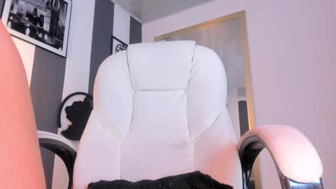 salome__evans online show from 01/26/25, 01:15