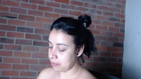 Snapshot of salome__hills chatting on 01/26/25, 11:06 online show from 01/26/25, 11:06