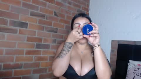 Snapshot of salome__hills chatting on 02/05/25, 05:41 online show from 02/05/25, 05:41