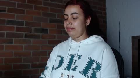 Snapshot of salome__palmer chatting on 03/12/25, 03:02 online show from 03/12/25, 03:02