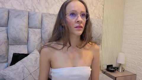 salome_cruxx online show from 12/13/25, 08:47