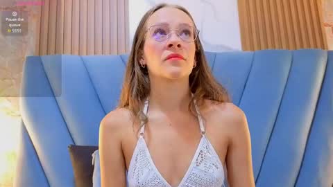 salome_cruxx online show from 05/05/26, 12:13