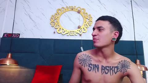 salome_daniel online show from 02/03/25, 07:42