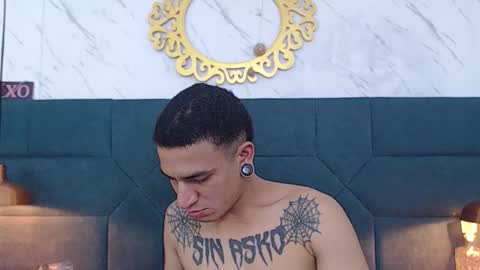 salome_daniel online show from 10/15/25, 07:36