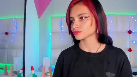 Salome Rose online show from 02/12/25, 07:56