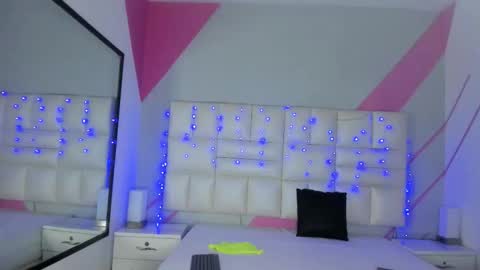 Salome Rose online show from 10/10/25, 09:25