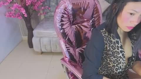 Salome  online show from 12/15/25, 12:53