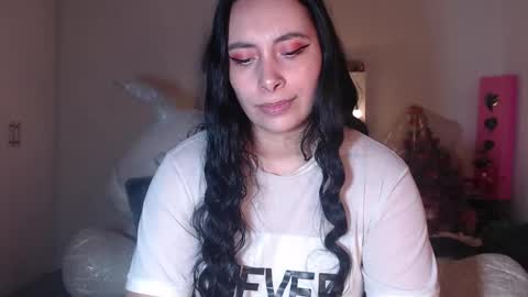 yenny online show from 12/22/24, 04:39