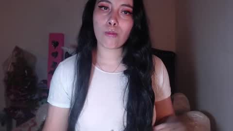 yenny online show from 02/06/25, 04:21