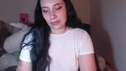 yenny online show from 02/19/25, 04:34