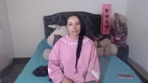 yenny online show from 12/18/25, 04:29