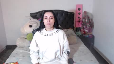 yenny online show from 01/18/26, 04:05