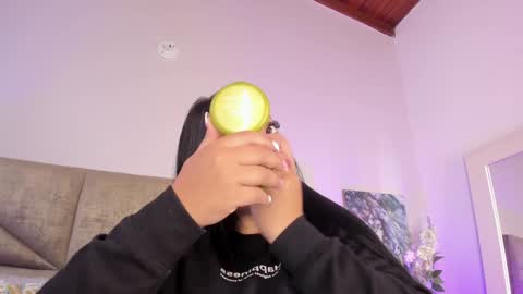 Snapshot of salomesimos1 chatting on 02/05/25, 01:22 Salome online show from 02/05/25, 01:22