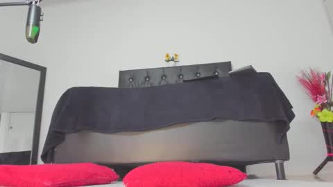 martina online show from 05/16/26, 12:07