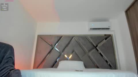 Snapshot of salommecruz01 chatting on 12/19/25, 08:38 Salomme Cruz online show from 12/19/25, 08:38