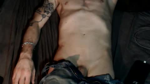 Snapshot of salsbigger chatting on 02/10/26, 01:43 Anthony Deniro online show from 02/10/26, 01:43