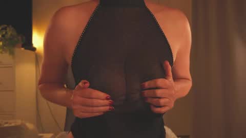 IsaBella-  online show from 05/07/26, 08:03