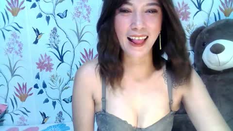 Snapshot of saltwatermuse chatting on 09/23/25, 03:48 Ask me online show from 09/23/25, 03:48