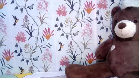 Snapshot of saltwatermuse chatting on 10/11/25, 06:50 Ask me online show from 10/11/25, 06:50