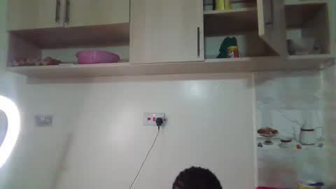 salty_surprise_ online show from 12/16/25, 06:24