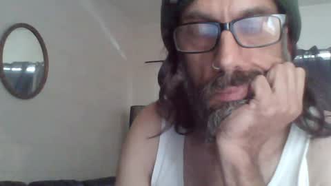 Snapshot of salty_unicorn chatting on 07/25/26, 01:47 Adrian online show from 07/25/26, 01:47