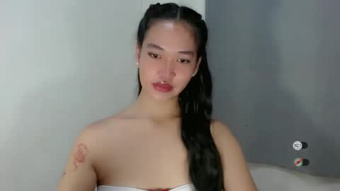 Snapshot of salva_fuckdoll chatting on 10/19/25, 11:38 Salva online show from 10/19/25, 11:38